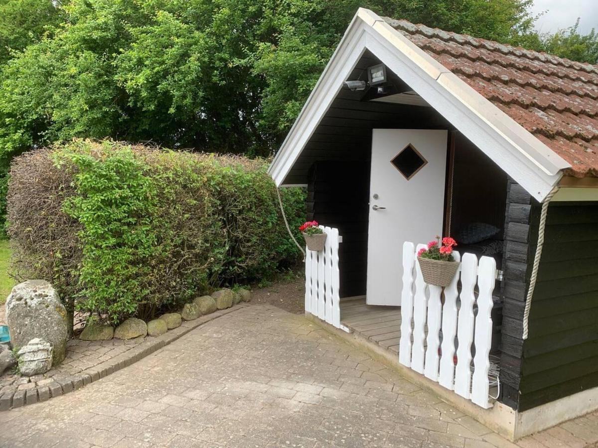 Stunning Romantik Cabin Close To Baltic Sea Villa Idestrup Luaran gambar